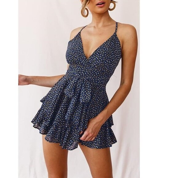NIP Fixmatti Cute Spaghetti Strap V Neck Backless Ruffle Skirt Romper - Small - Picture 2 of 13